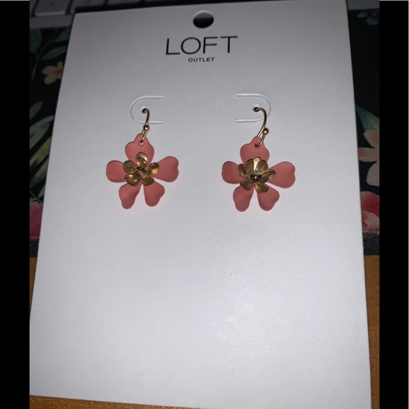 LOFT Flower Earrings - Picture 2 of 3